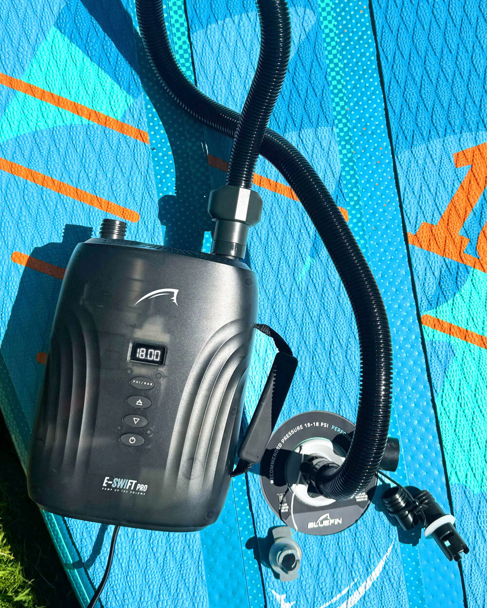 Portátil <tc>E-Swift</tc> Bomba eléctrica Pro 20PSI